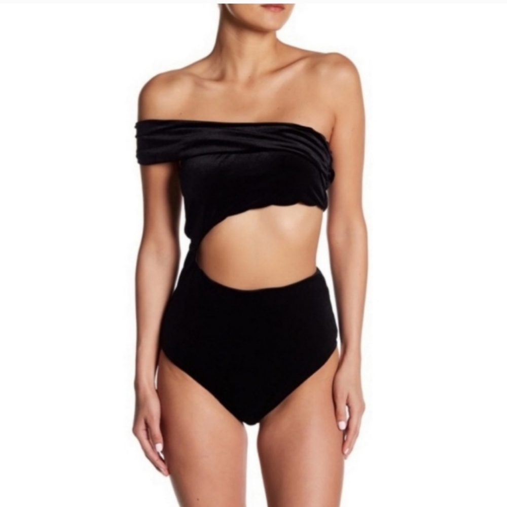 NWT Radio Fiji Tiburon Bandeau One Piece Swimsuit